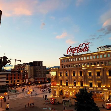 Ferienwohnung Mika Square Skopje Exterior foto