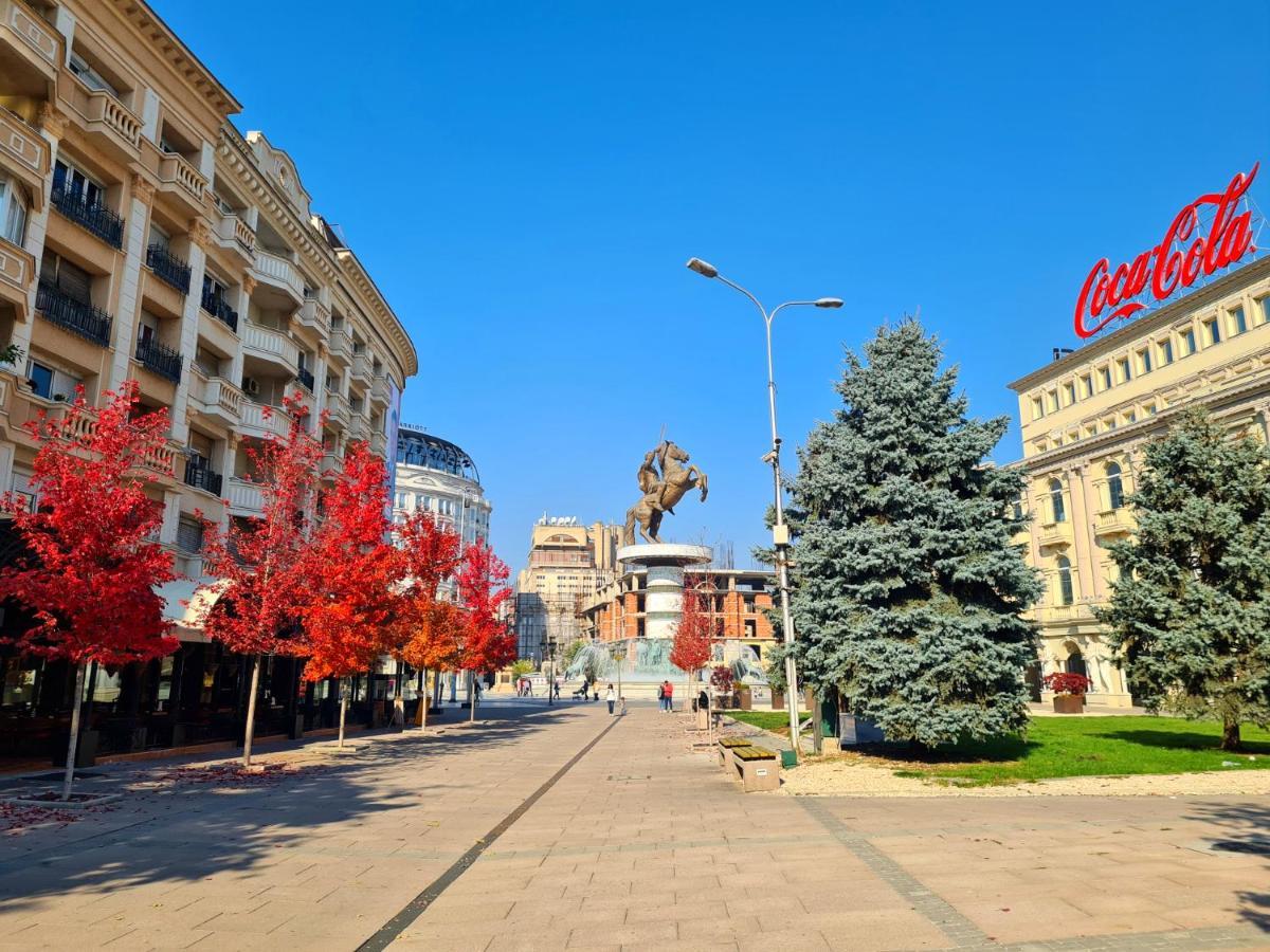 Ferienwohnung Mika Square Skopje Exterior foto